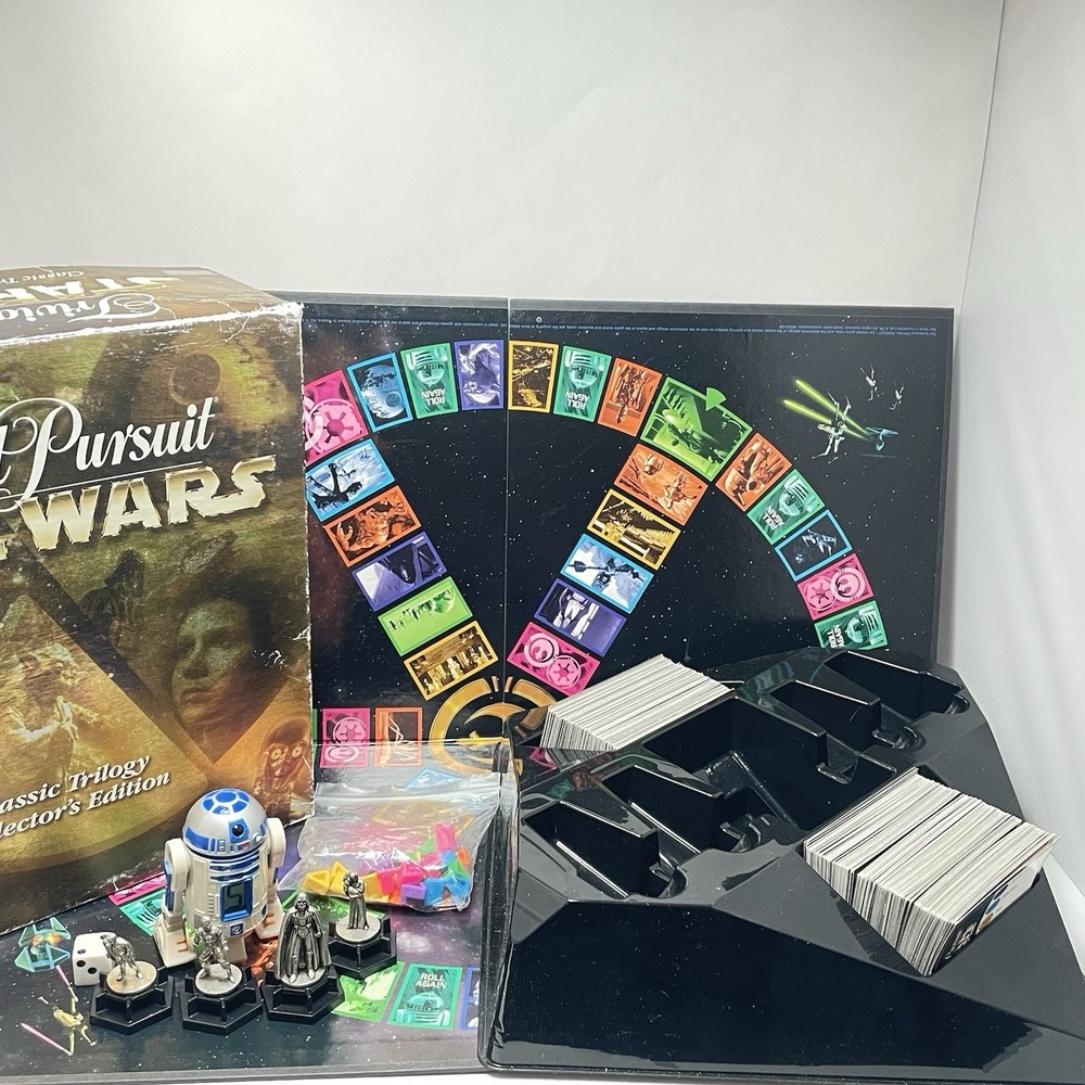 Trivial Pursuit Star Wars Classic Trilogy Collectors Edition Game Board - 408251